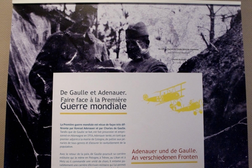 L’exposition « De Gaulle - Adenauer : de la réconciliation au partenariat franco-allemand » revient sur les parcours respectifs de ces figures de l’après-guerre et sur la volonté de réconciliation entre la France et l’Allemagne
