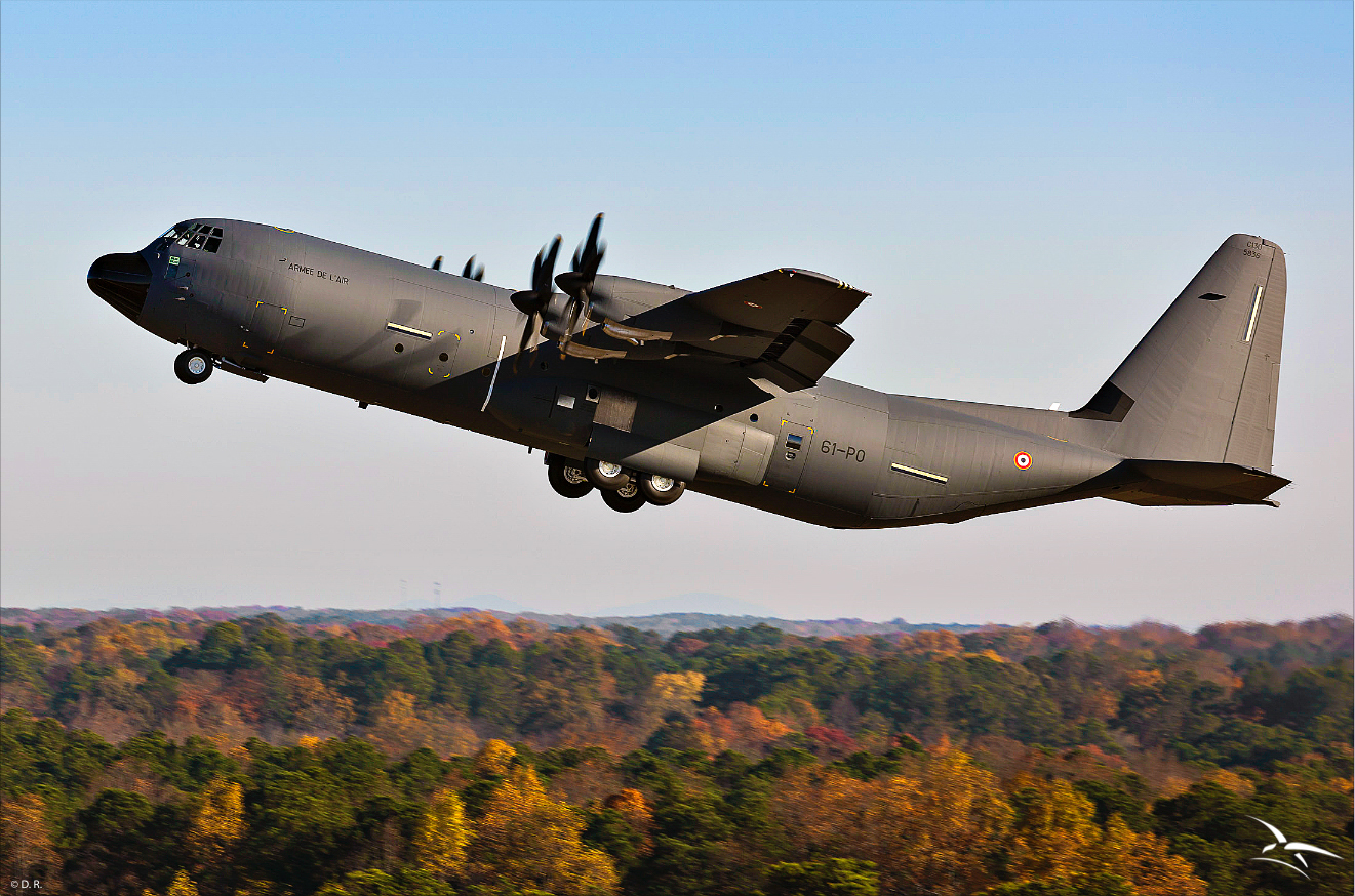 Lockheed C-130 Hercules / C-130J Super Hercules C-130j_1