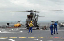 Un hélicoptère PUMA sur le TCD Siroco.