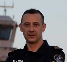 Capitaine de vaisseau Jean-François Quérat, commandant le BPC Tonnerre