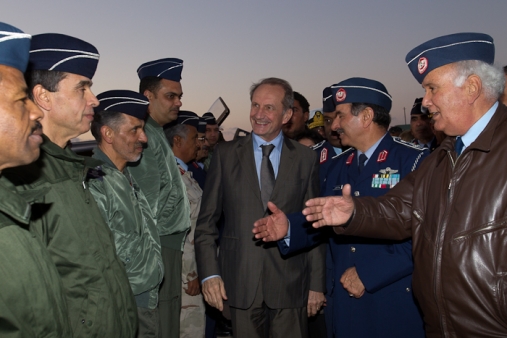 Rencontre des pilotes Libyens sur l' aéroport de tripoli