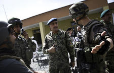 Les militaires français sécurisent une action civilo-militaire de l’ANA en Kapisa (1)