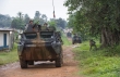 Environ 2 000 militaires français sont actuellement déployés dans l’opération Sangaris, aux côtés des 6 000 hommes de la MISCA. Lancée le 5 décembre 2013 par le Président de la République, l’opération Sangaris vise à rétablir une sécurité minimale en République Centrafricaine.