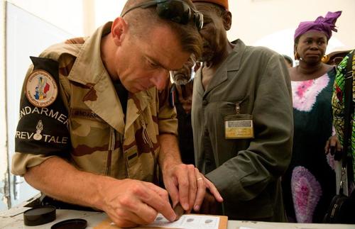 Soutien de la force Epervier auprès des anciens combattants tchadiens (2)