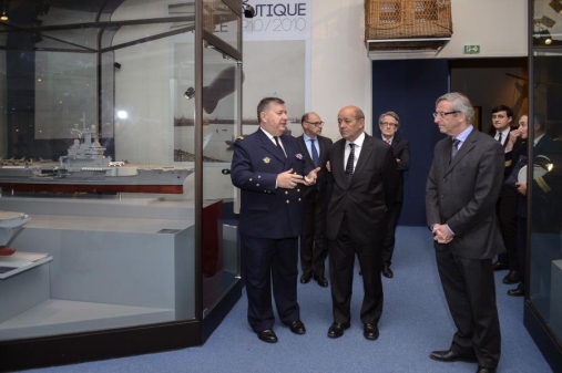 Lancement de la rénovation du musée de la Marine le 6 décembre 2012 par le ministre de la Défense Jean-Yves Le Drian  